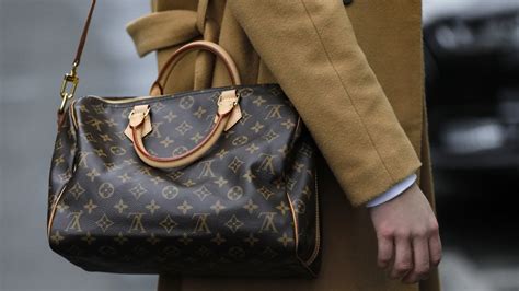 La borsa Speedy di Louis Vuitton, la storia dell'iconico .